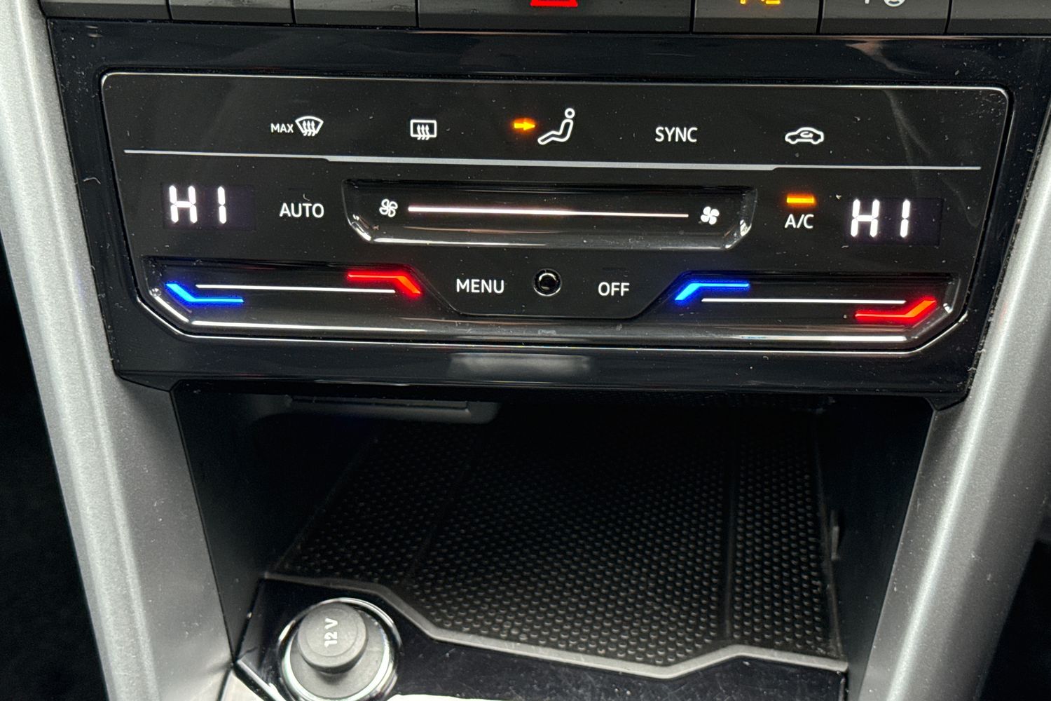 Used Volkswagen T-Roc 2023 for sale - 78189993: Photo 22