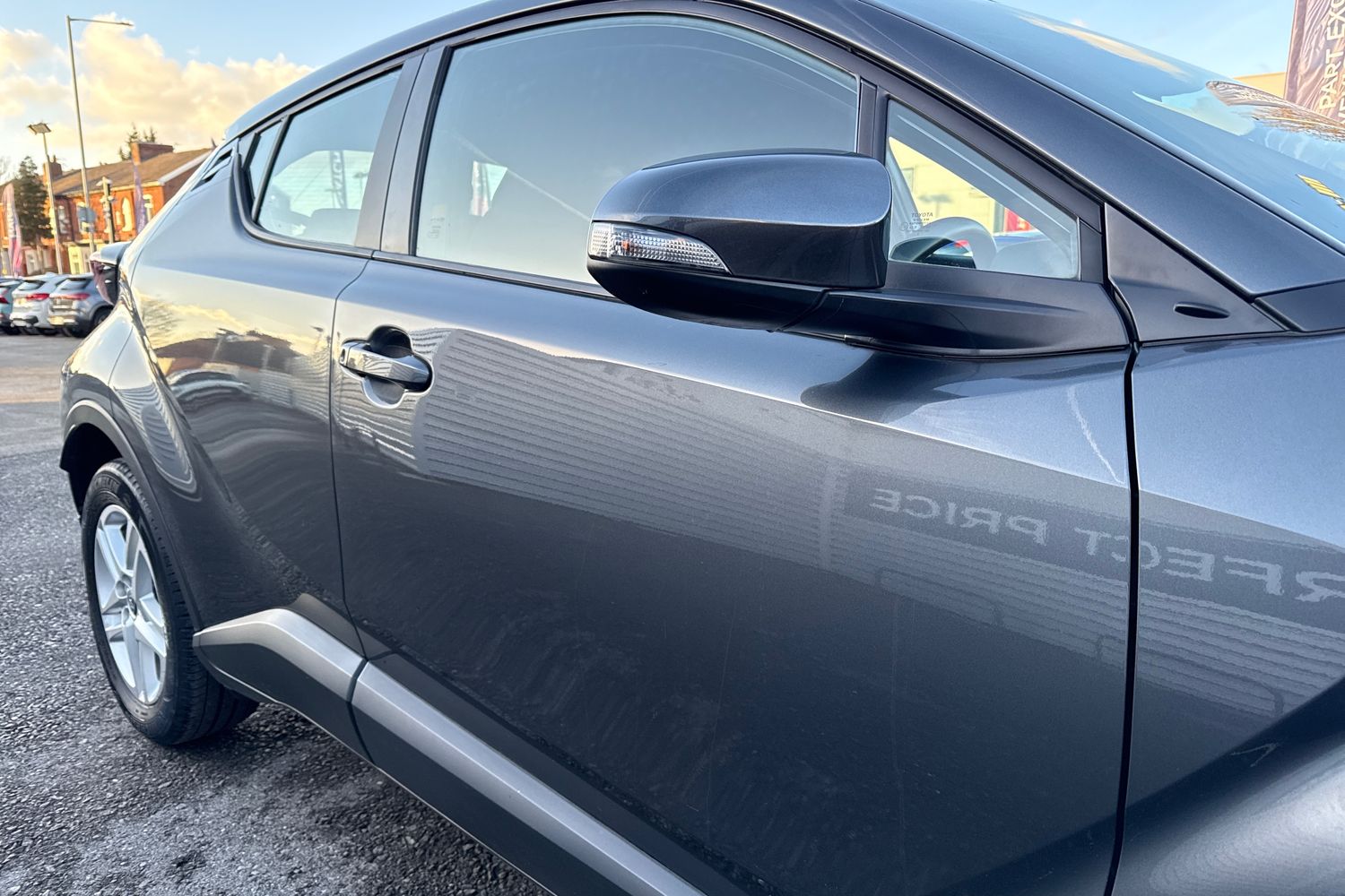 Used Toyota C-HR 2022 for sale - 77135365: Photo 32