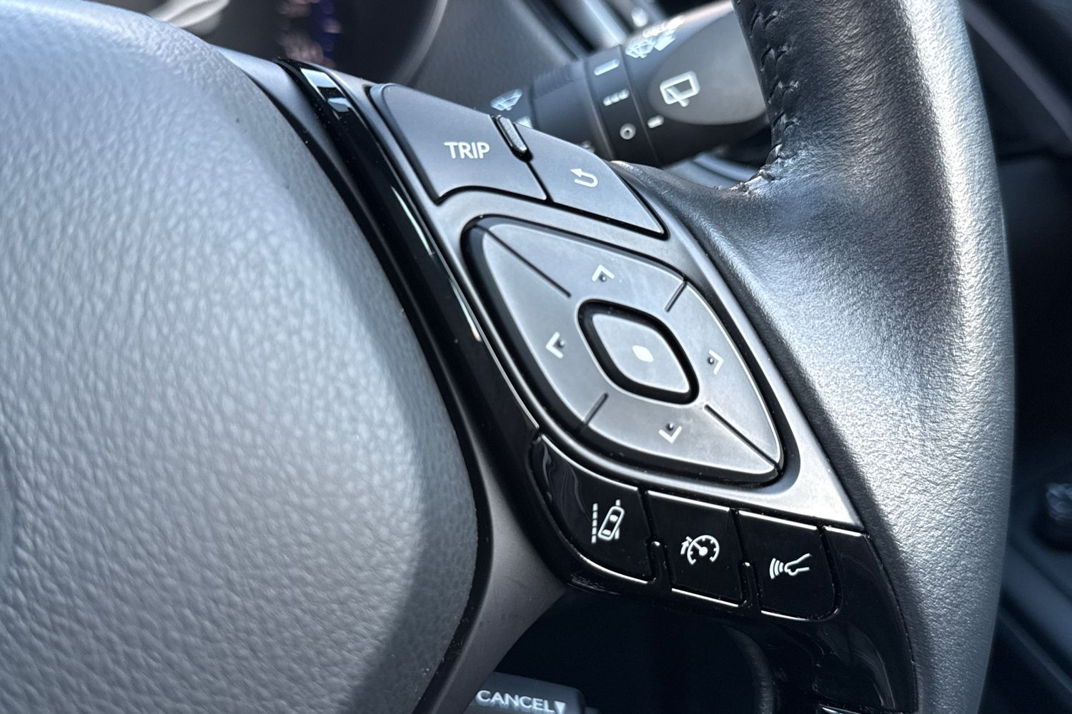 Used Toyota C-HR 2022 for sale - 77135365: Photo 39