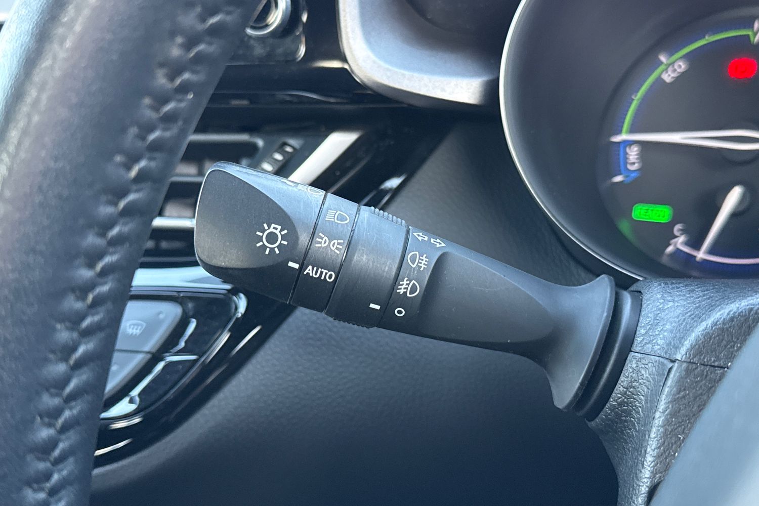 Used Toyota C-HR 2022 for sale - 77135365: Photo 42