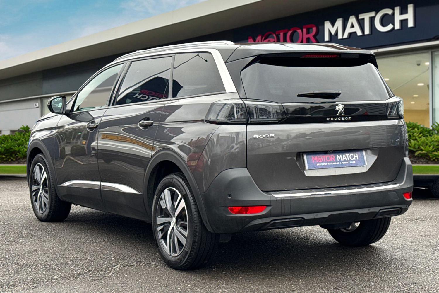 Used Peugeot 5008 2023 for sale - 77494110: Photo 2