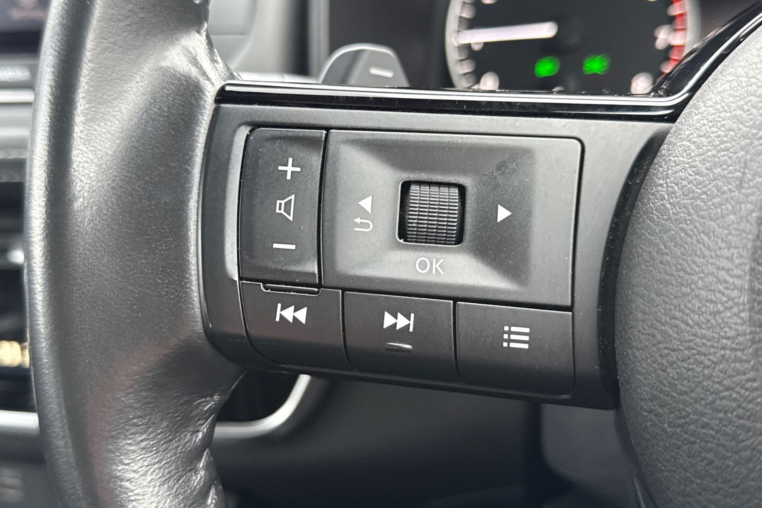 Used Nissan X-Trail 2023 for sale - 77275387: Photo 40