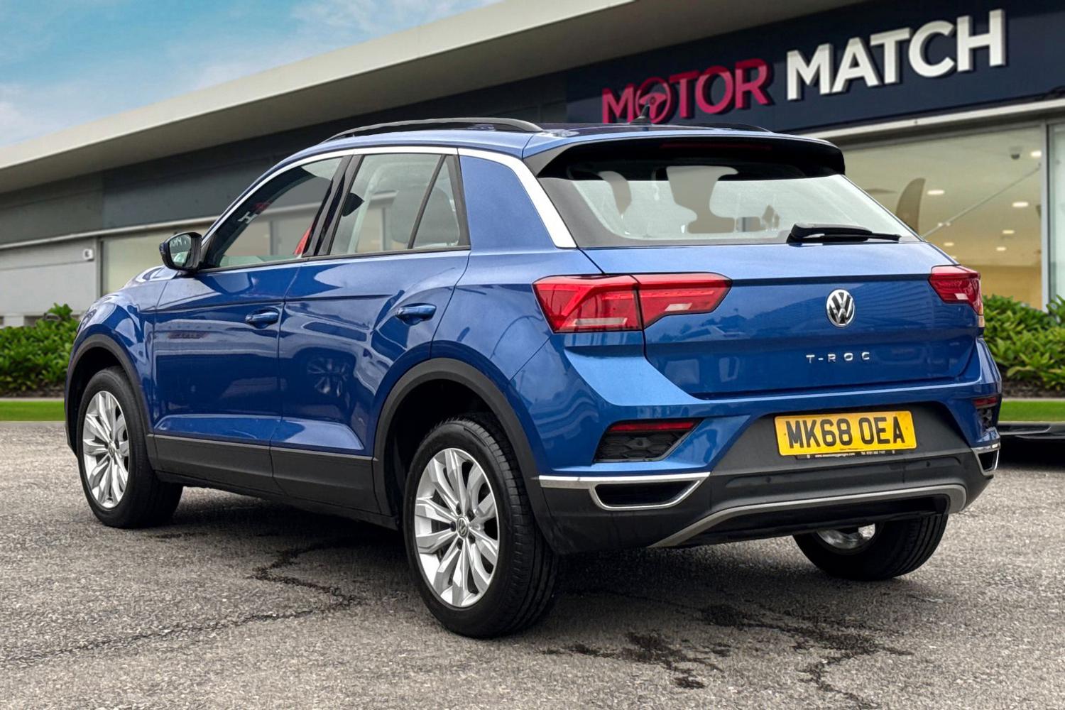 Used Volkswagen T-Roc 2018 for sale - 77849401: Photo 2