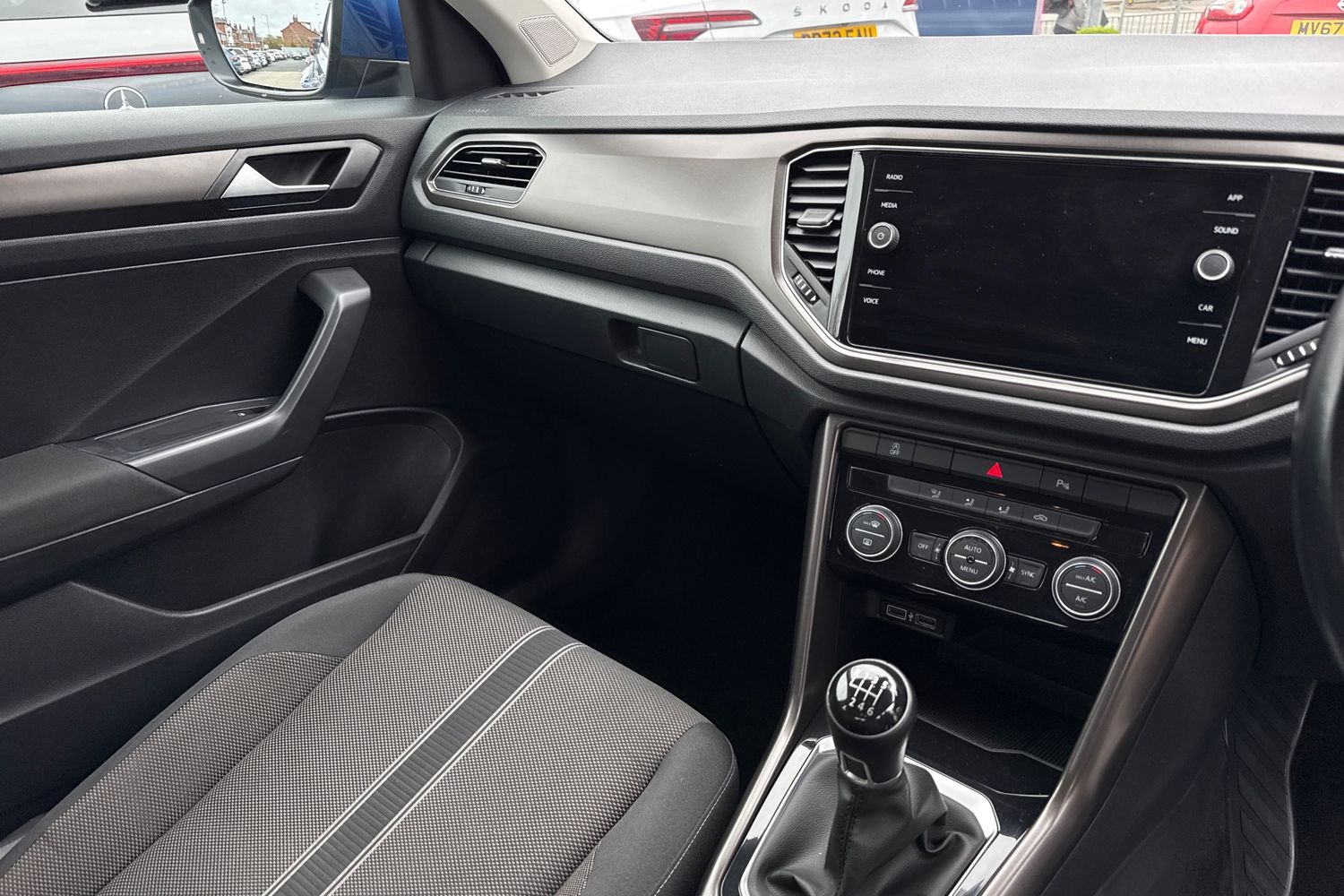 Used Volkswagen T-Roc 2018 for sale - 77849401: Photo 20