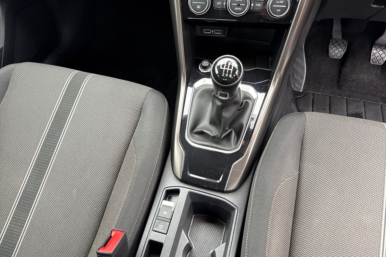 Used Volkswagen T-Roc 2018 for sale - 77849401: Photo 23