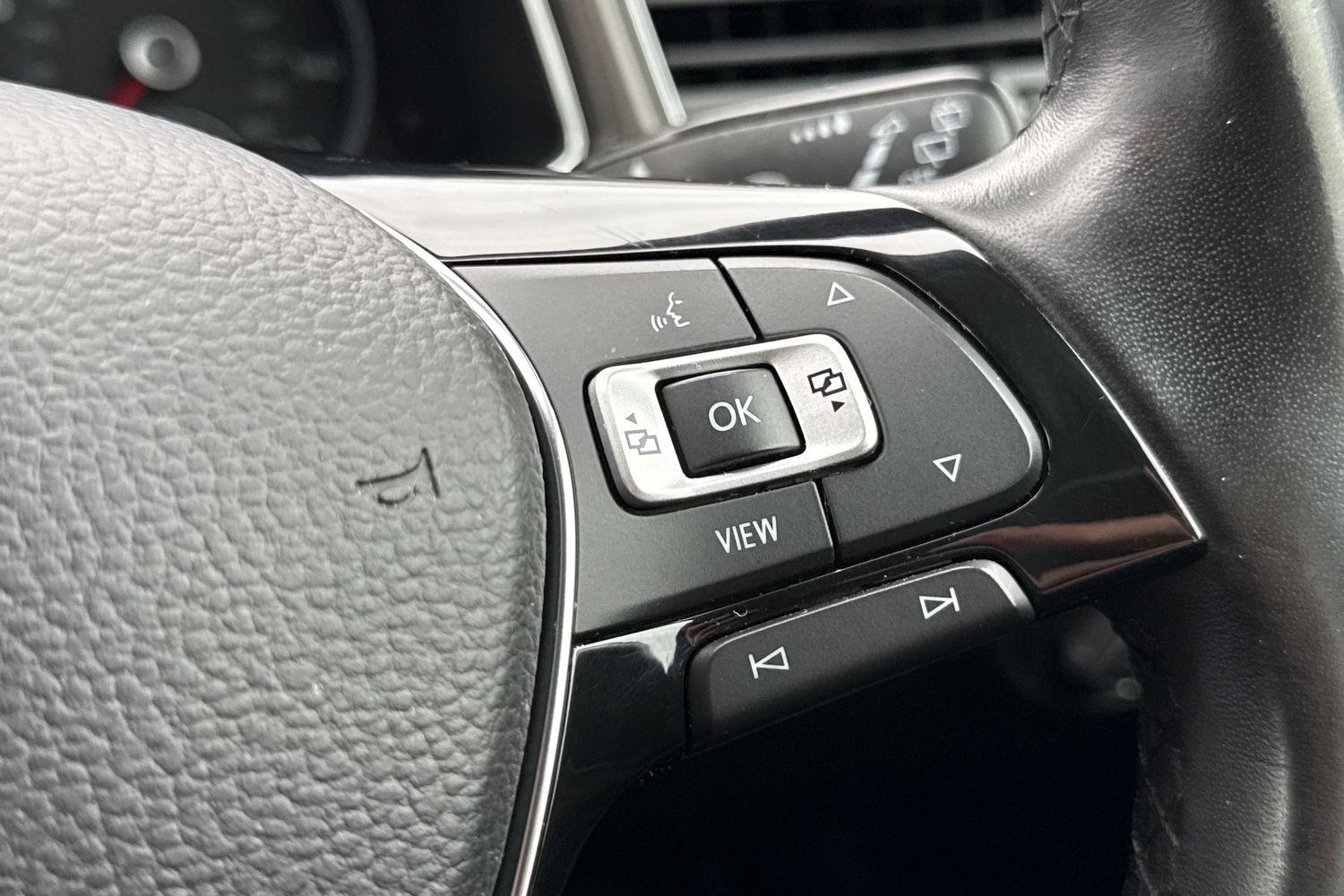 Used Volkswagen T-Roc 2018 for sale - 77849401: Photo 33