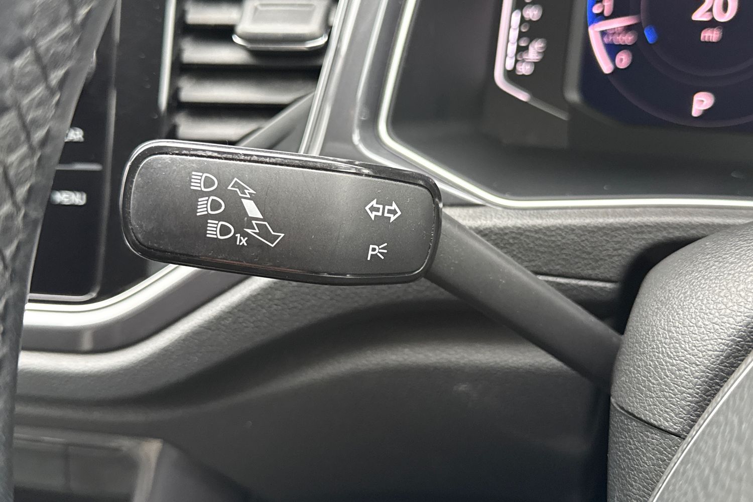 Used Volkswagen T-Roc 2021 for sale - 77779678: Photo 39