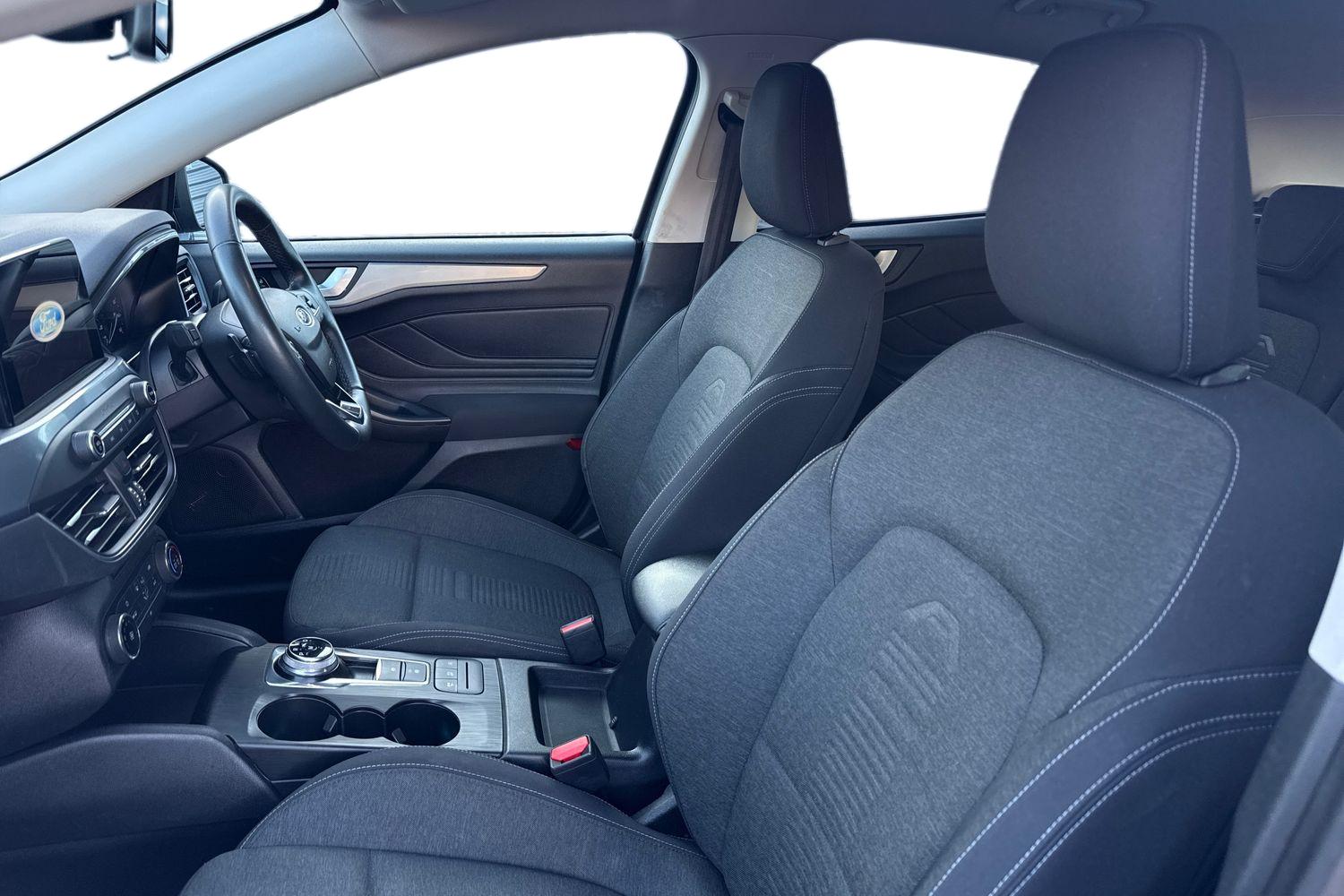 Used Ford Focus 2019 for sale - 76805254: Photo 11