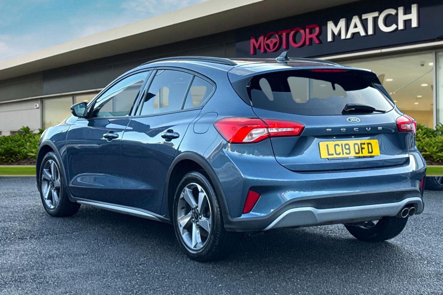 Used Ford Focus 2019 for sale - 76805254: Photo 2