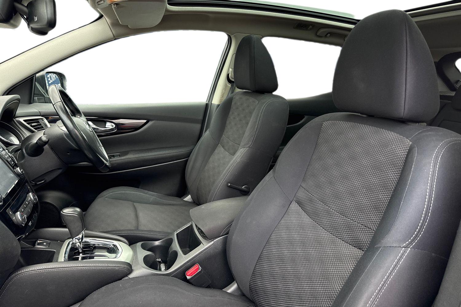 Used Nissan Qashqai 2016 for sale - 78069990: Photo 15