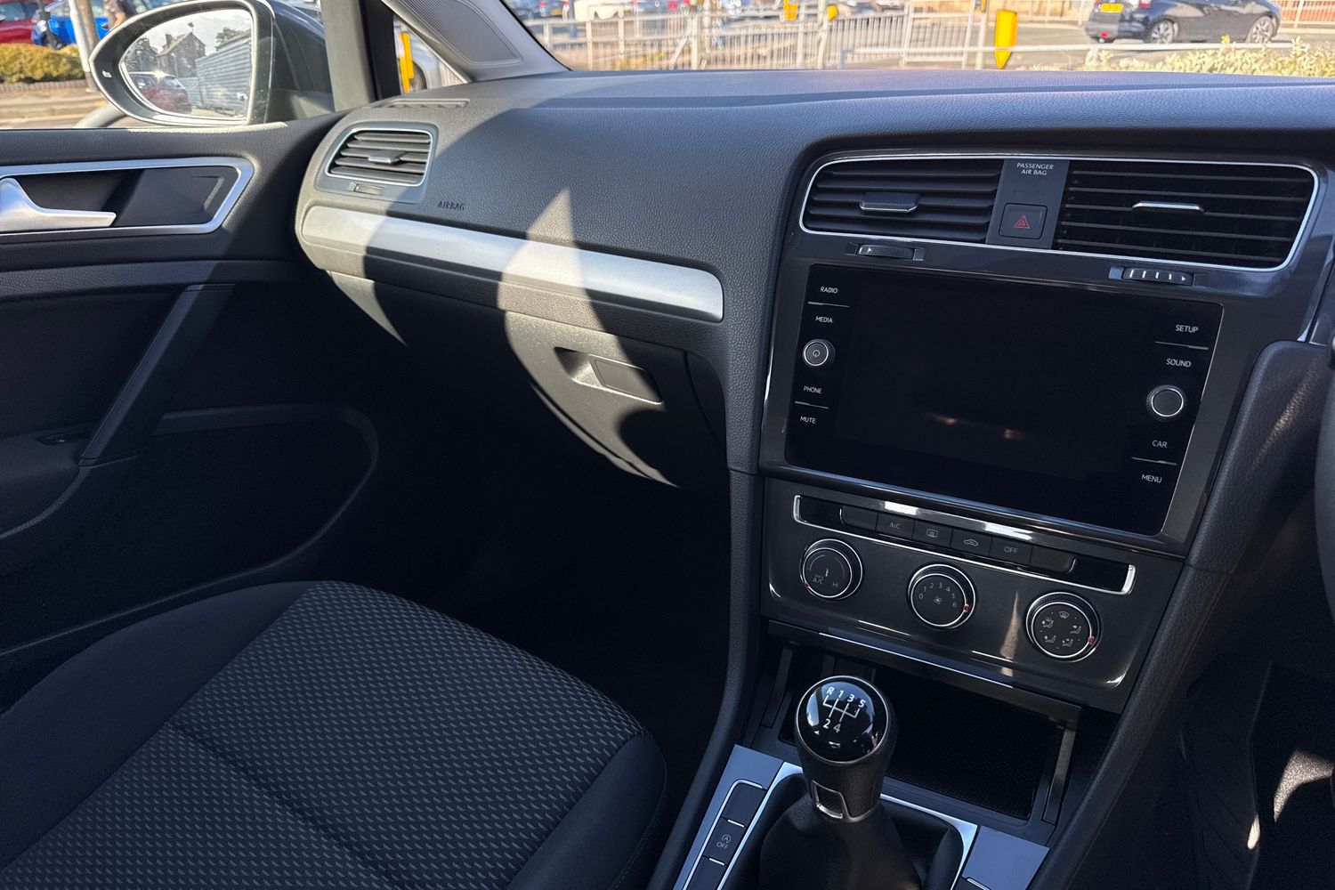 Used Volkswagen Golf 2020 for sale - 76069773: Photo 20