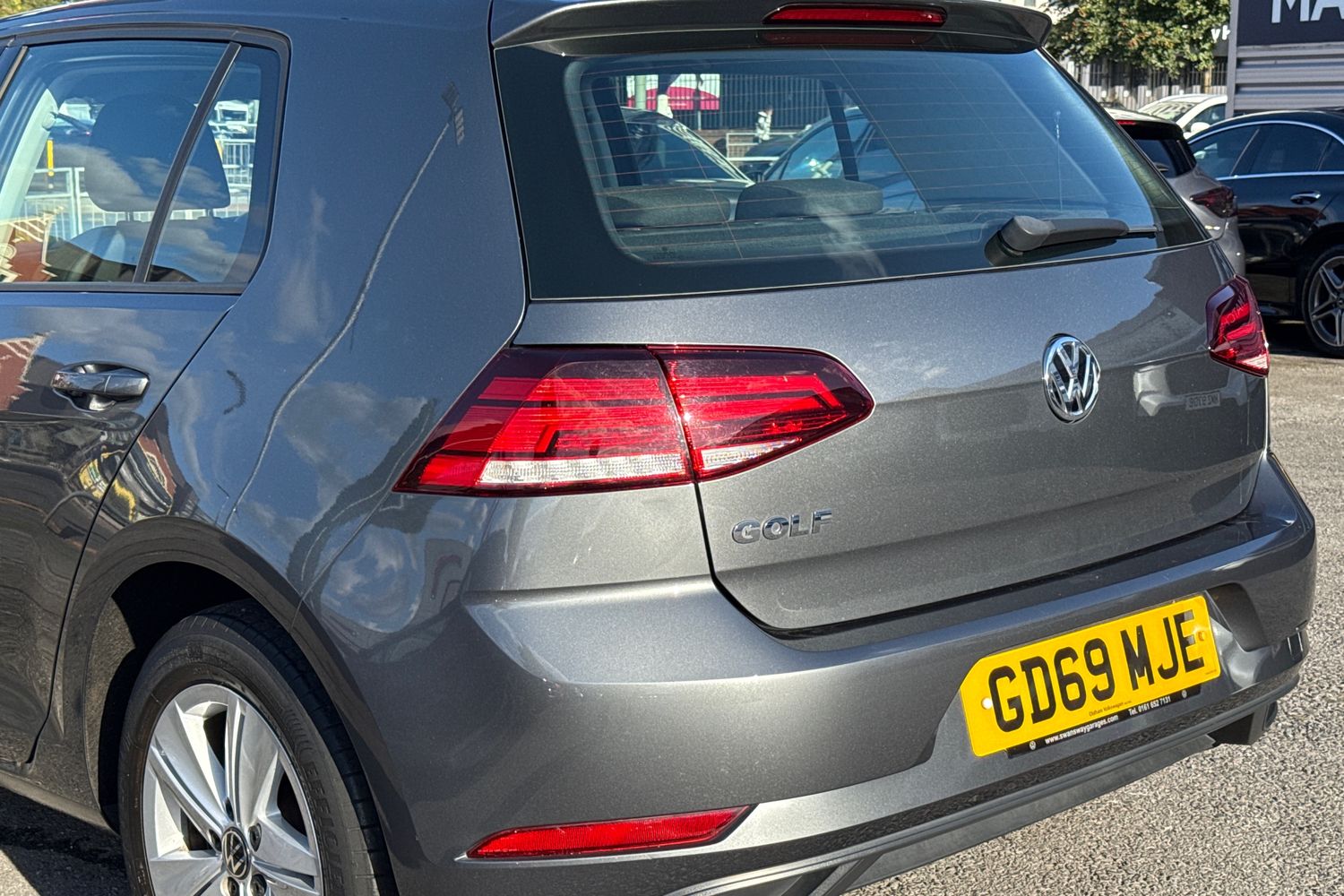 Used Volkswagen Golf 2020 for sale - 76069773: Photo 8