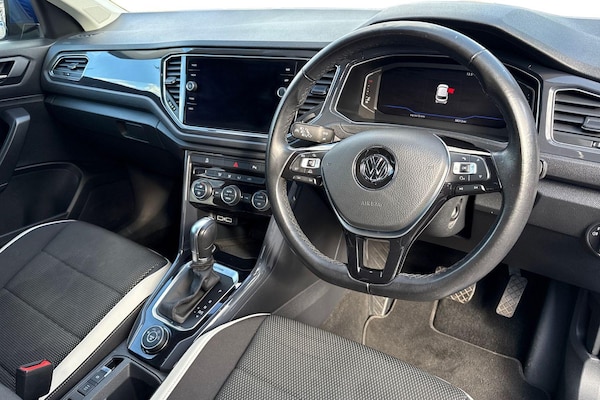 Used Volkswagen T-Roc 2018 for sale - 76047343: Photo 14