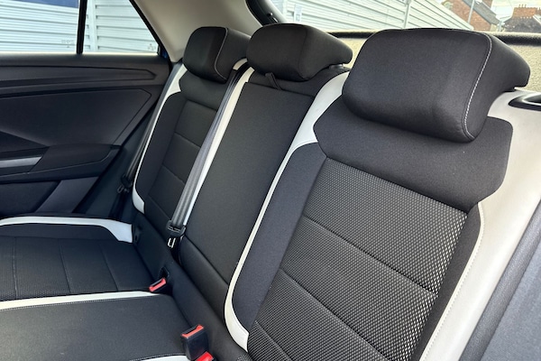 Used Volkswagen T-Roc 2018 for sale - 76047343: Photo 19