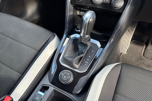 Used Volkswagen T-Roc 2018 for sale - 76047343: Photo 23