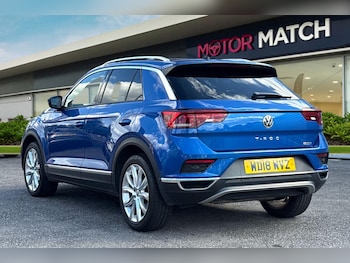 Used Volkswagen T-Roc 2018 for sale - 76047343: Photo 2