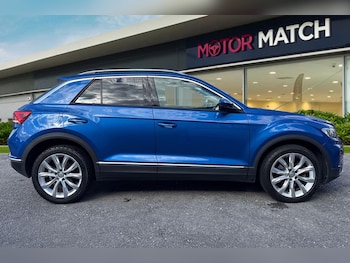 Used Volkswagen T-Roc 2018 for sale - 76047343: Photo 3