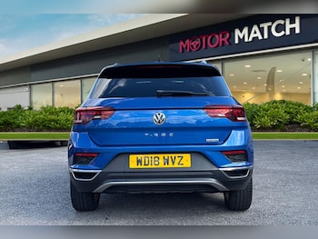 Used Volkswagen T-Roc 2018 for sale - 76047343: Photo 4