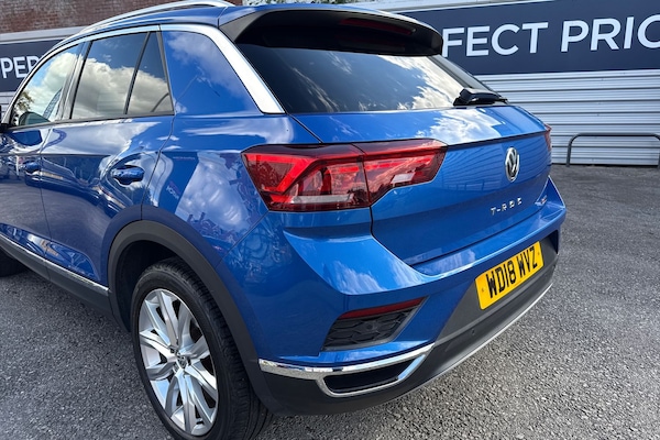 Used Volkswagen T-Roc 2018 for sale - 76047343: Photo 8
