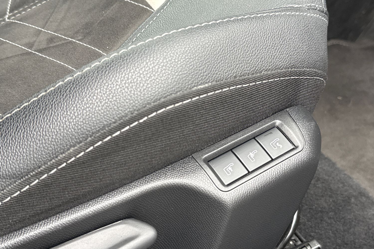 Used Vauxhall Mokka Electric 2023 for sale - 76421382: Photo 34