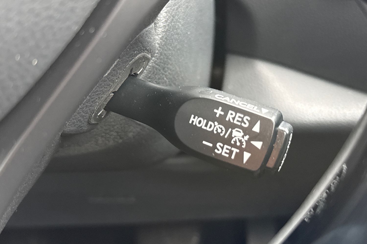 Used Toyota C-HR 2023 for sale - 78084096: Photo 38