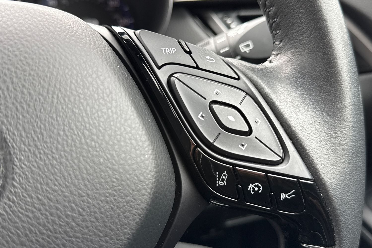 Used Toyota C-HR 2023 for sale - 78084096: Photo 39