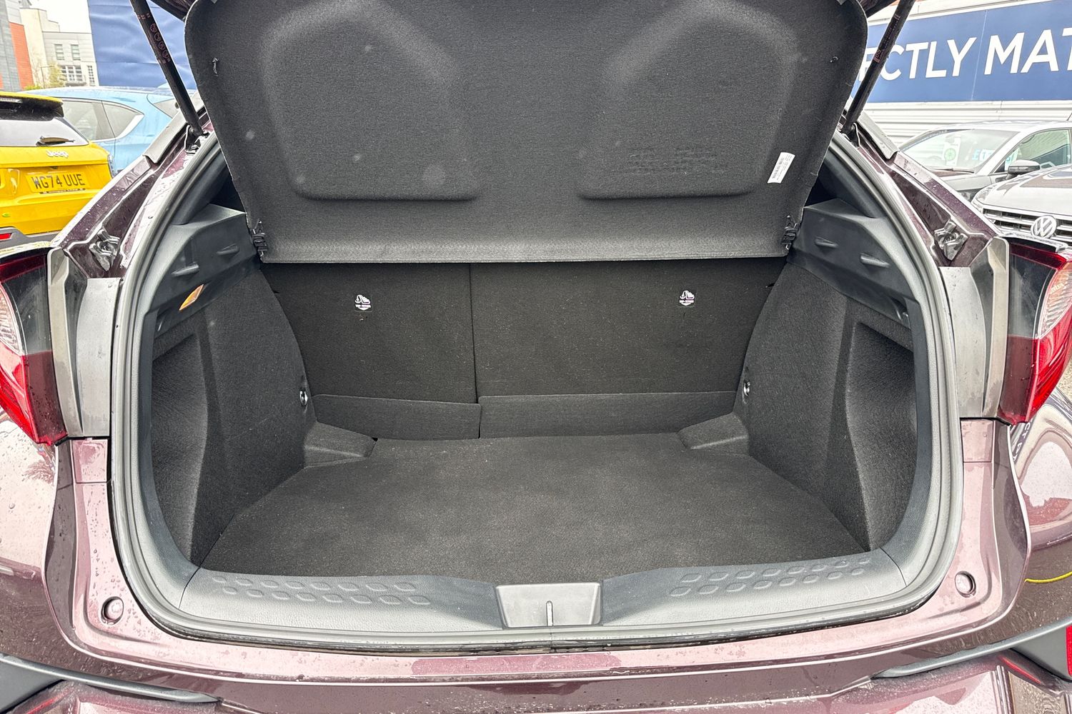 Used Toyota C-HR 2023 for sale - 78084096: Photo 7