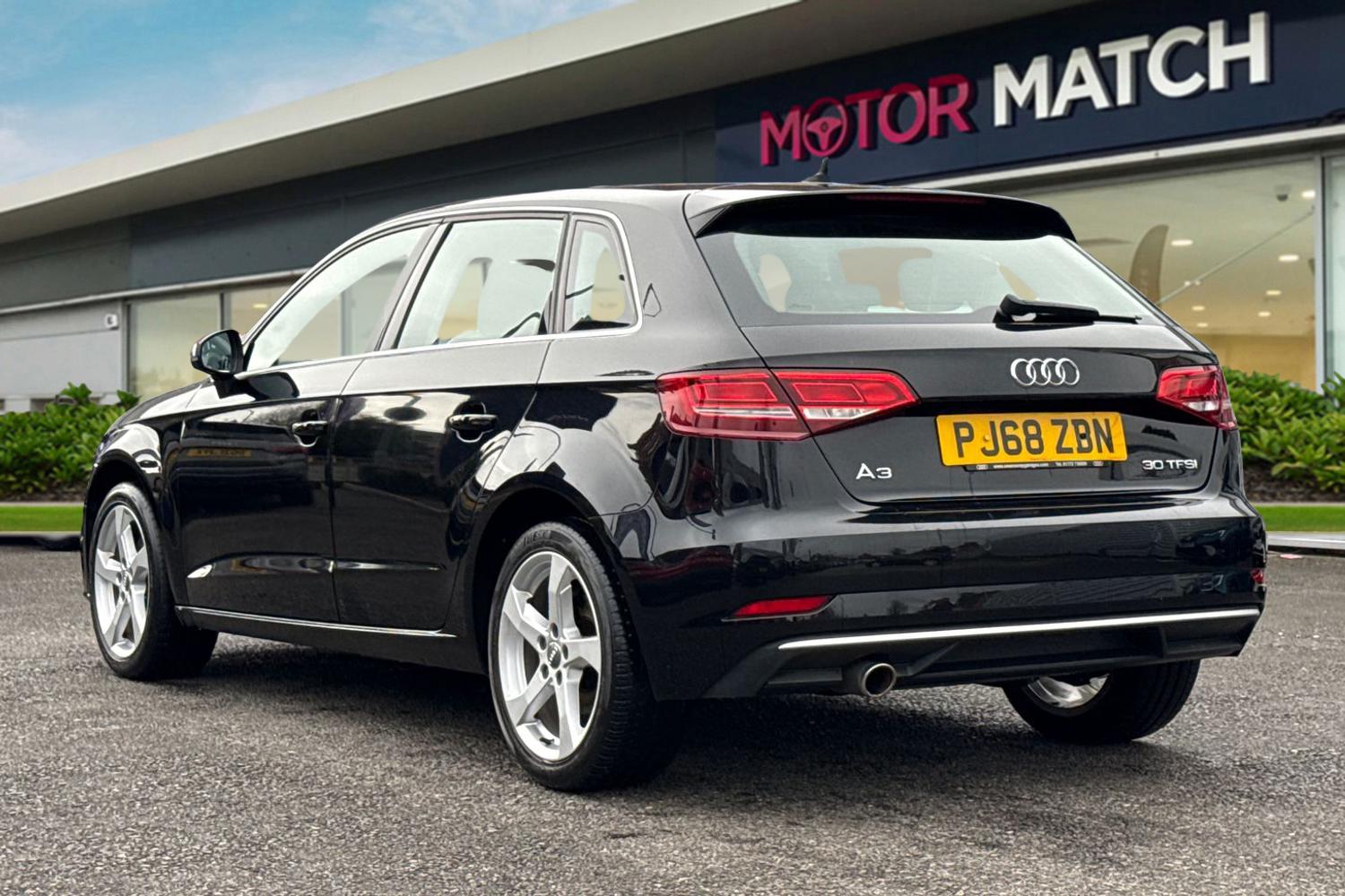 Used Audi A3 2018 for sale - 77463096: Photo 2