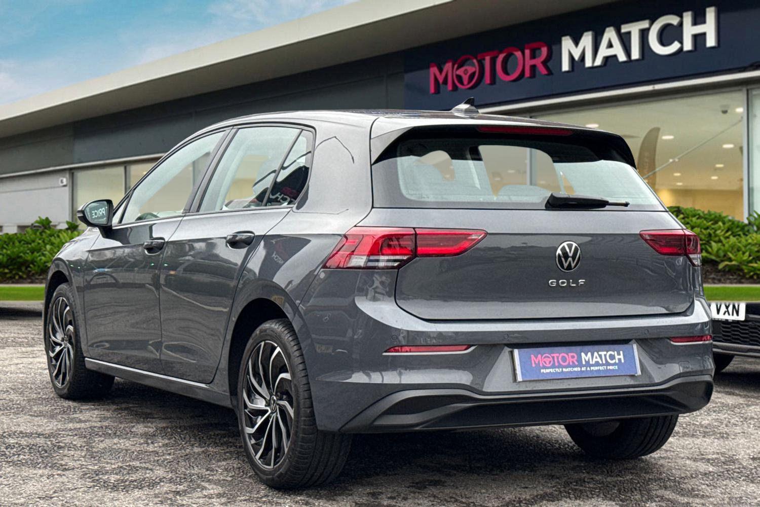 Used Volkswagen Golf 2023 for sale - 77615879: Photo 2