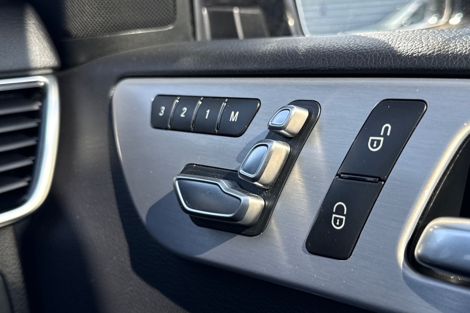 Used Mercedes-Benz GLE 2018 for sale - 78168586: Photo 32