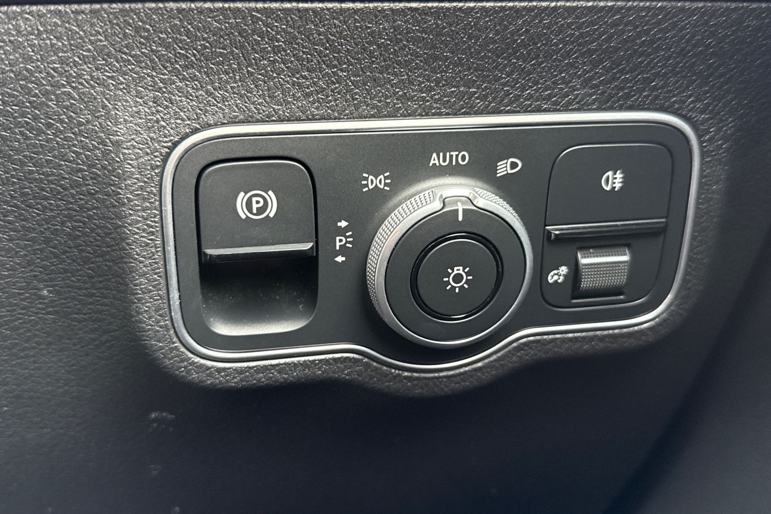 Used Mercedes-Benz EQB 2024 for sale - 77589579: Photo 46