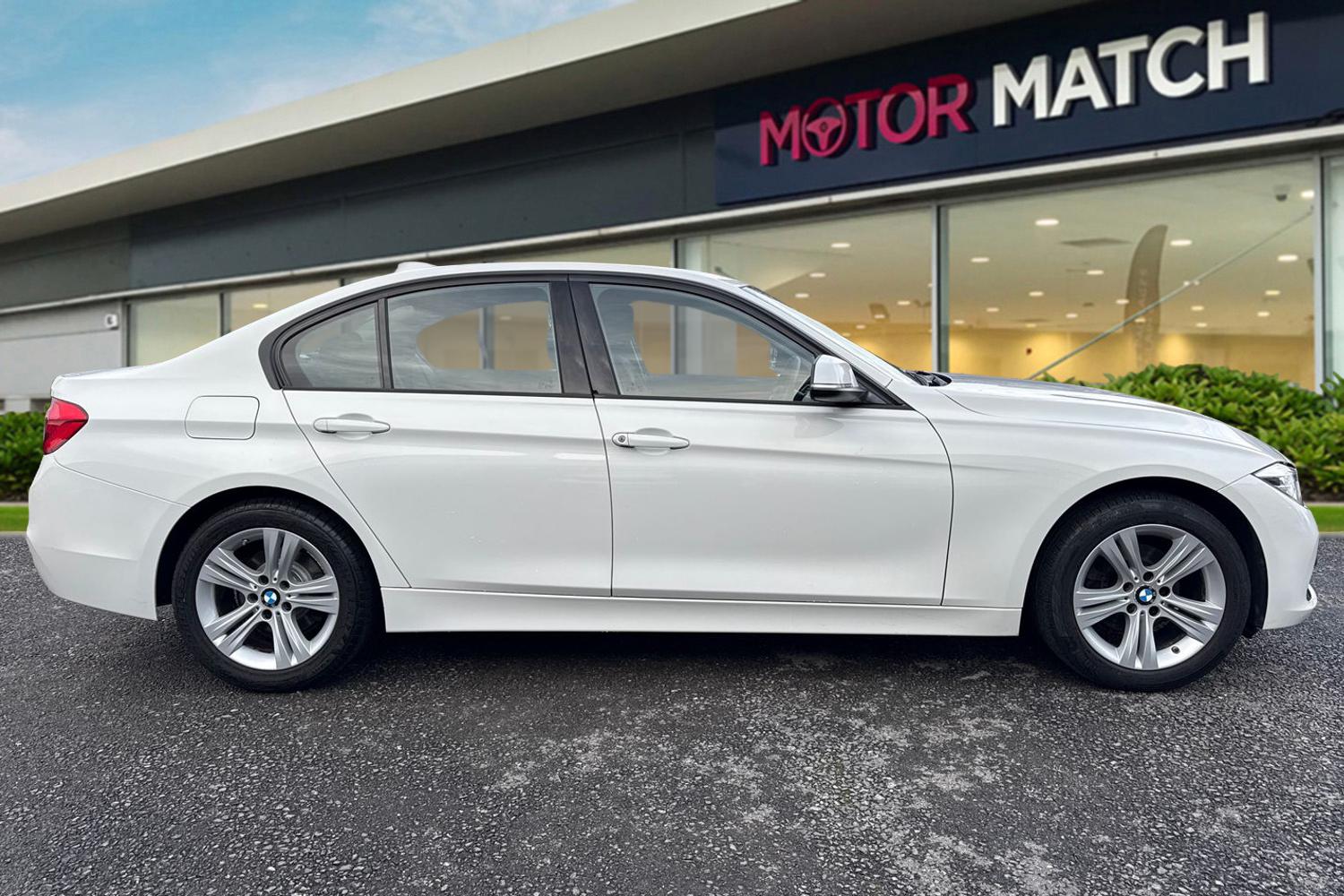 Used BMW 3 Series 2017 for sale - 76844574: Photo 3