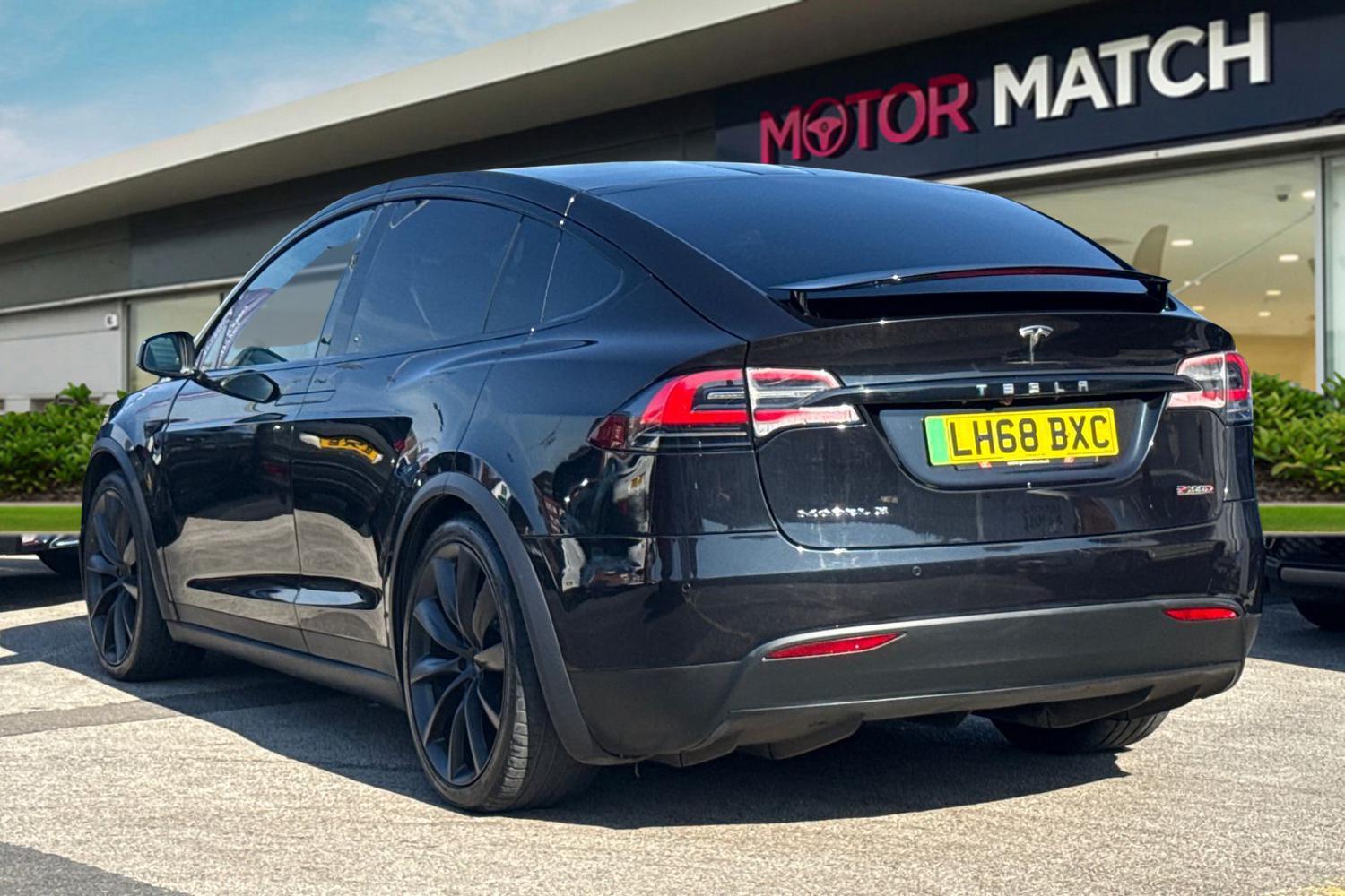 Used Tesla Model X 2018 for sale - 77963334: Photo 2