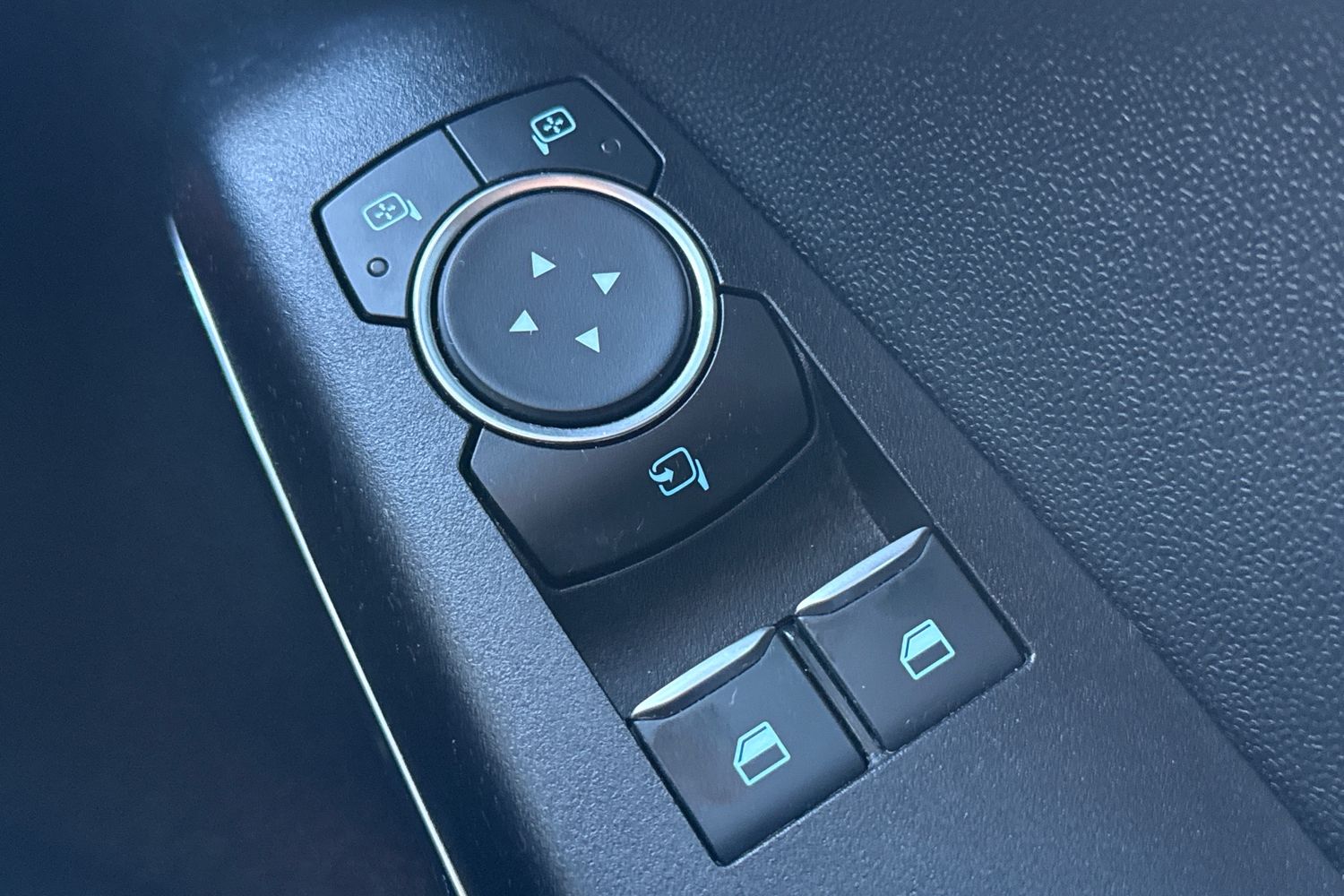 Used Ford Fiesta 2018 for sale - 77006878: Photo 33