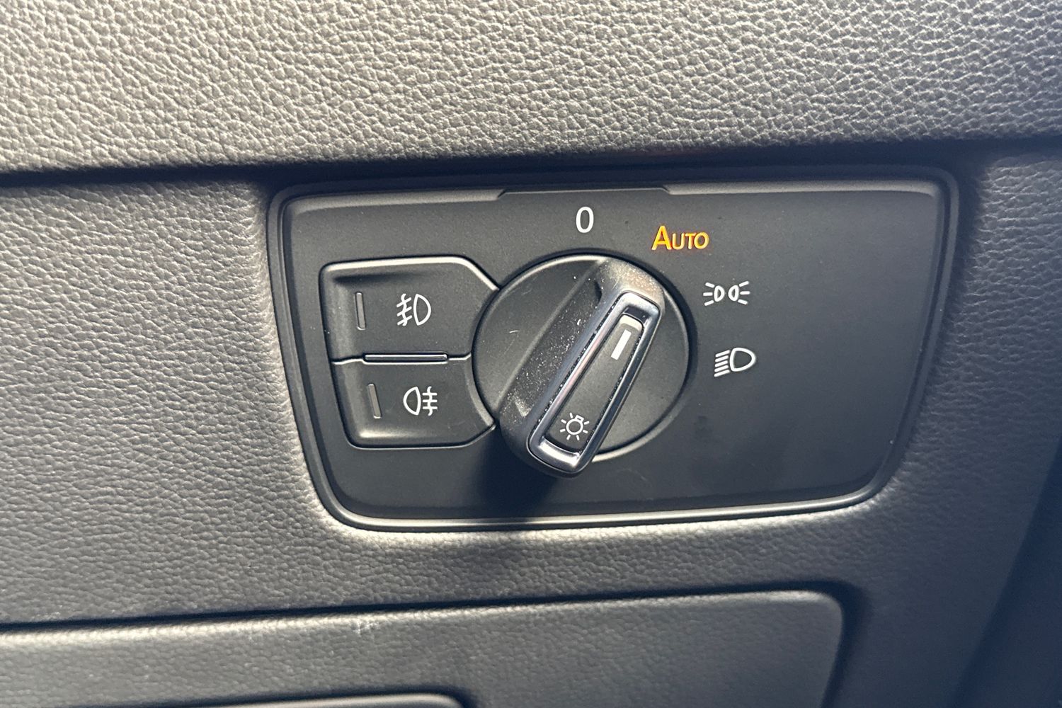 Used Volkswagen Passat 2019 for sale - 76949650: Photo 29