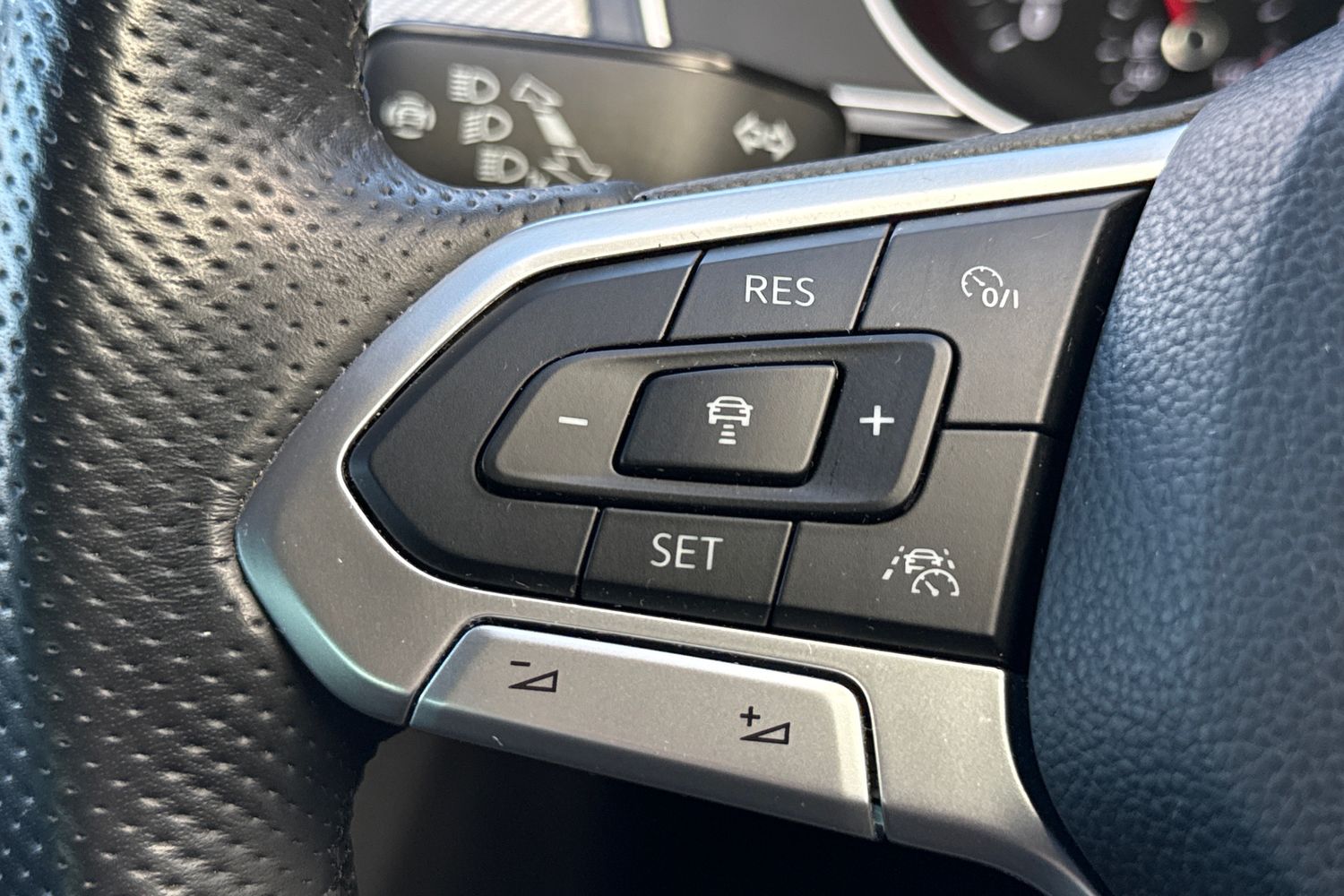 Used Volkswagen Passat 2019 for sale - 76949650: Photo 32