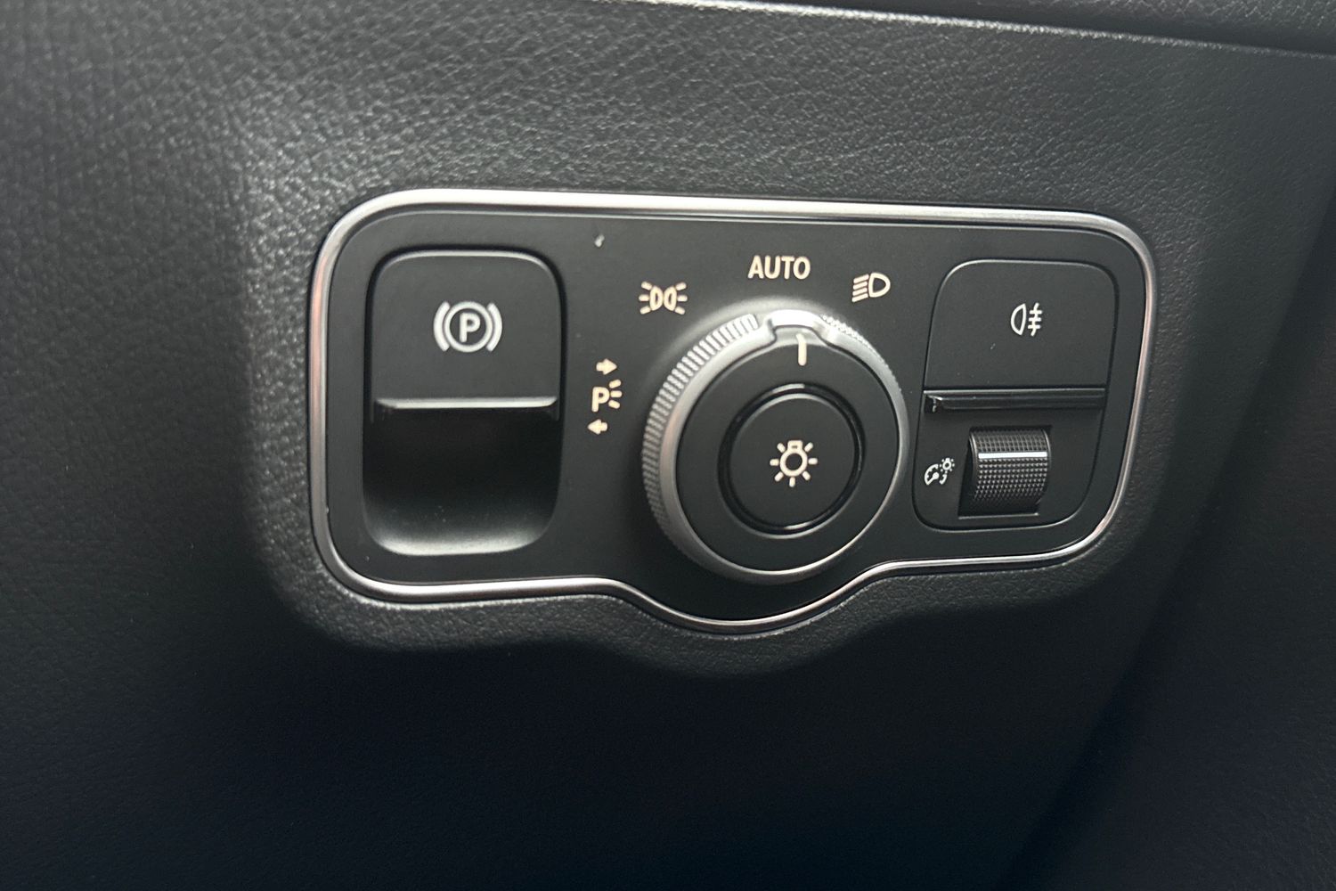 Used Mercedes-Benz EQA 2025 for sale - 76955410: Photo 41