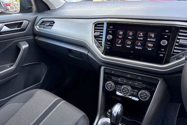 Used Volkswagen T-Roc 2020 for sale - 76082006: Photo 20