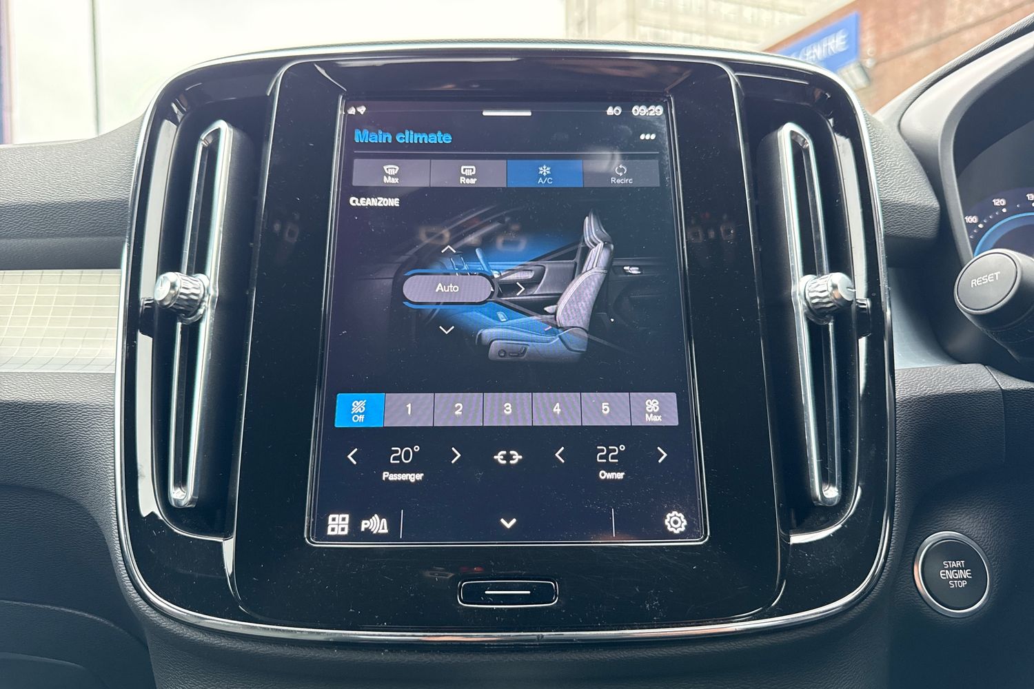 Used Volvo XC40 2022 for sale - 76274556: Photo 22