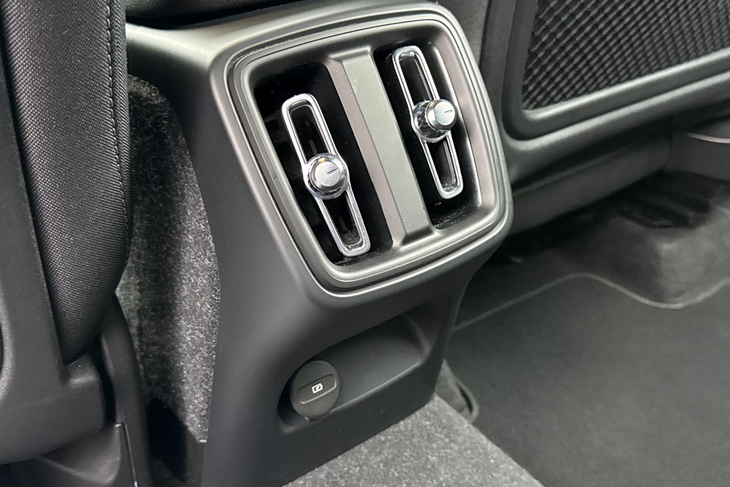 Used Volvo XC40 2022 for sale - 76274556: Photo 33