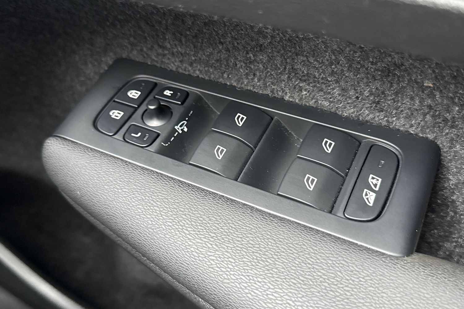 Used Volvo XC40 2022 for sale - 76274556: Photo 36