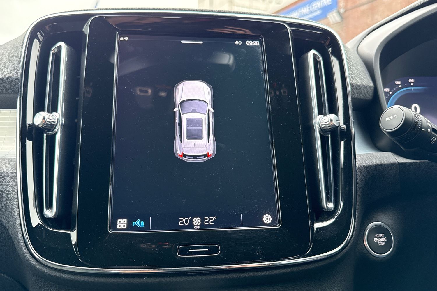 Used Volvo XC40 2022 for sale - 76274556: Photo 46