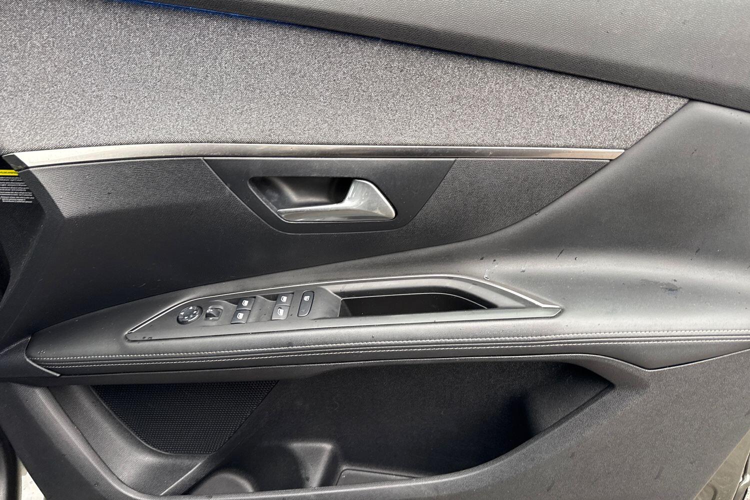 Used Peugeot 3008 2019 for sale - 77879087: Photo 17