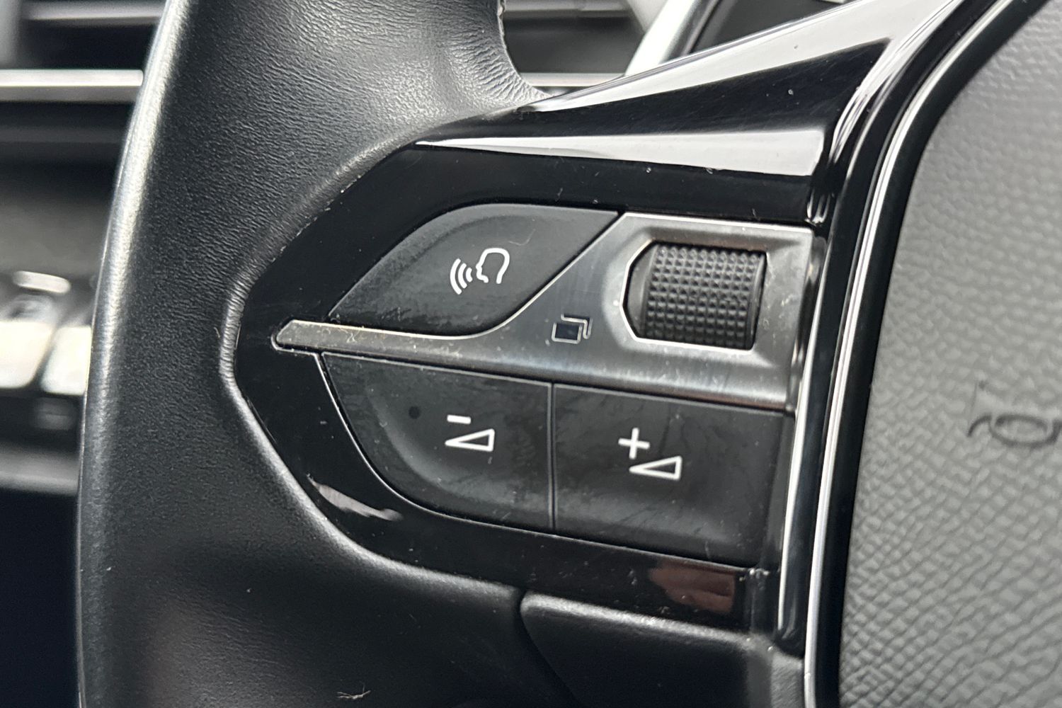 Used Peugeot 3008 2019 for sale - 77879087: Photo 38