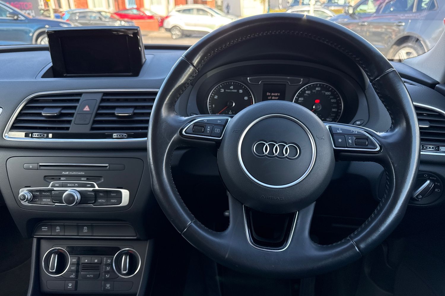 Used Audi Q3 2017 for sale - 76081996: Photo 32