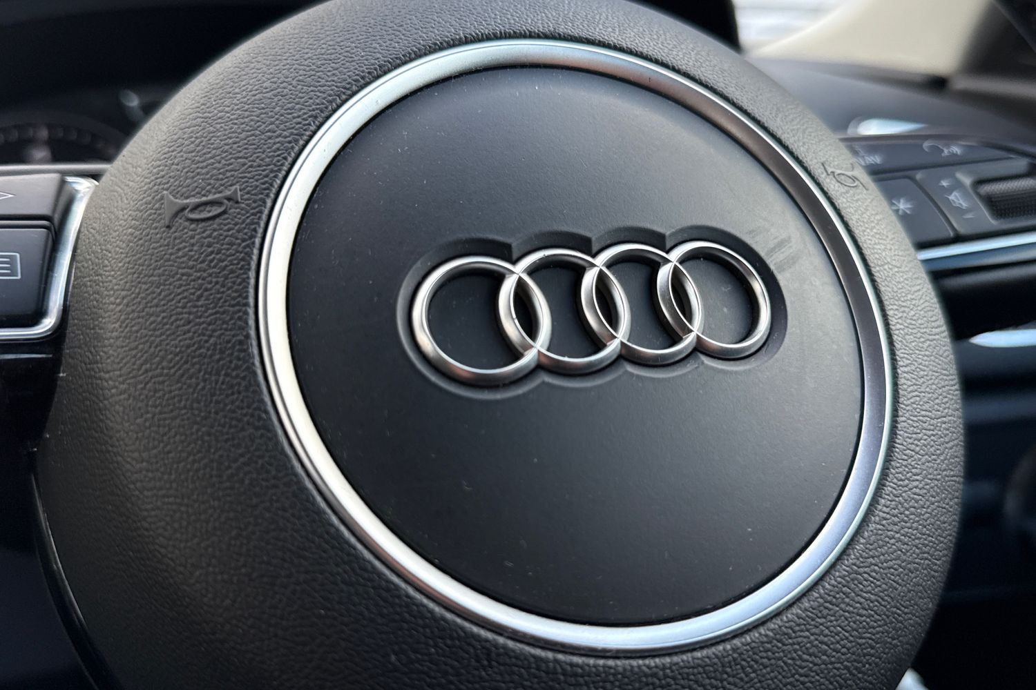 Used Audi Q3 2017 for sale - 76081996: Photo 43
