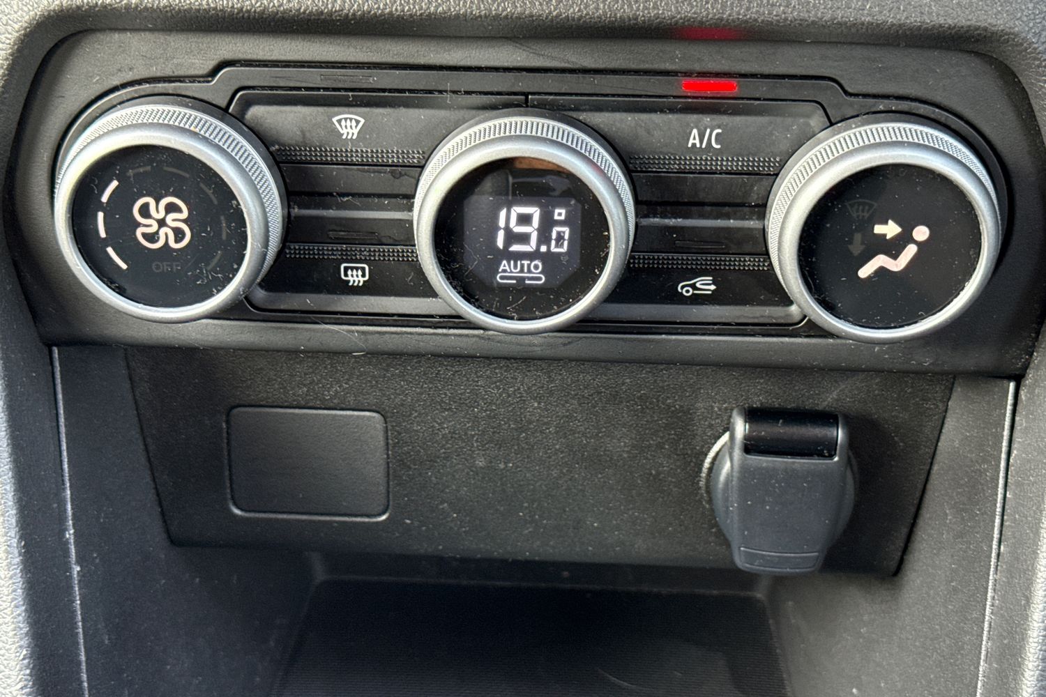 Used Dacia Jogger 2025 for sale - 77961460: Photo 22