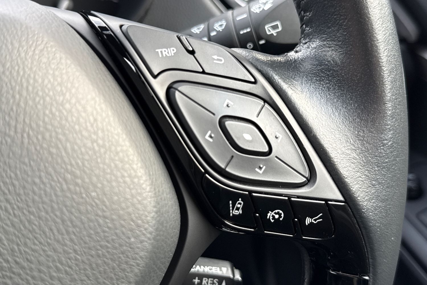 Used Toyota C-HR 2021 for sale - 76836347: Photo 42