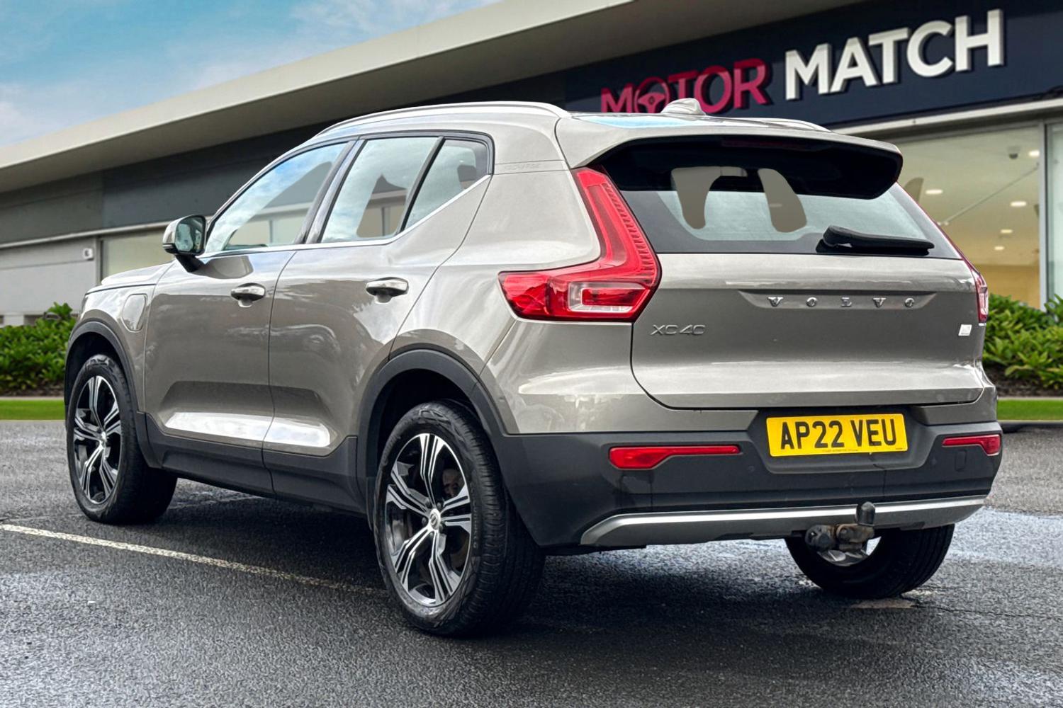 Used Volvo XC40 2022 for sale - 77340997: Photo 2