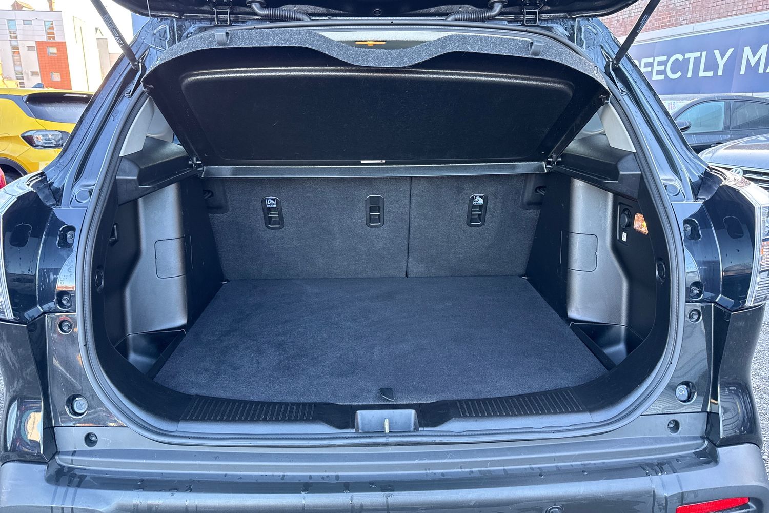 Used Suzuki SX4 S-Cross 2023 for sale - 78107437: Photo 7